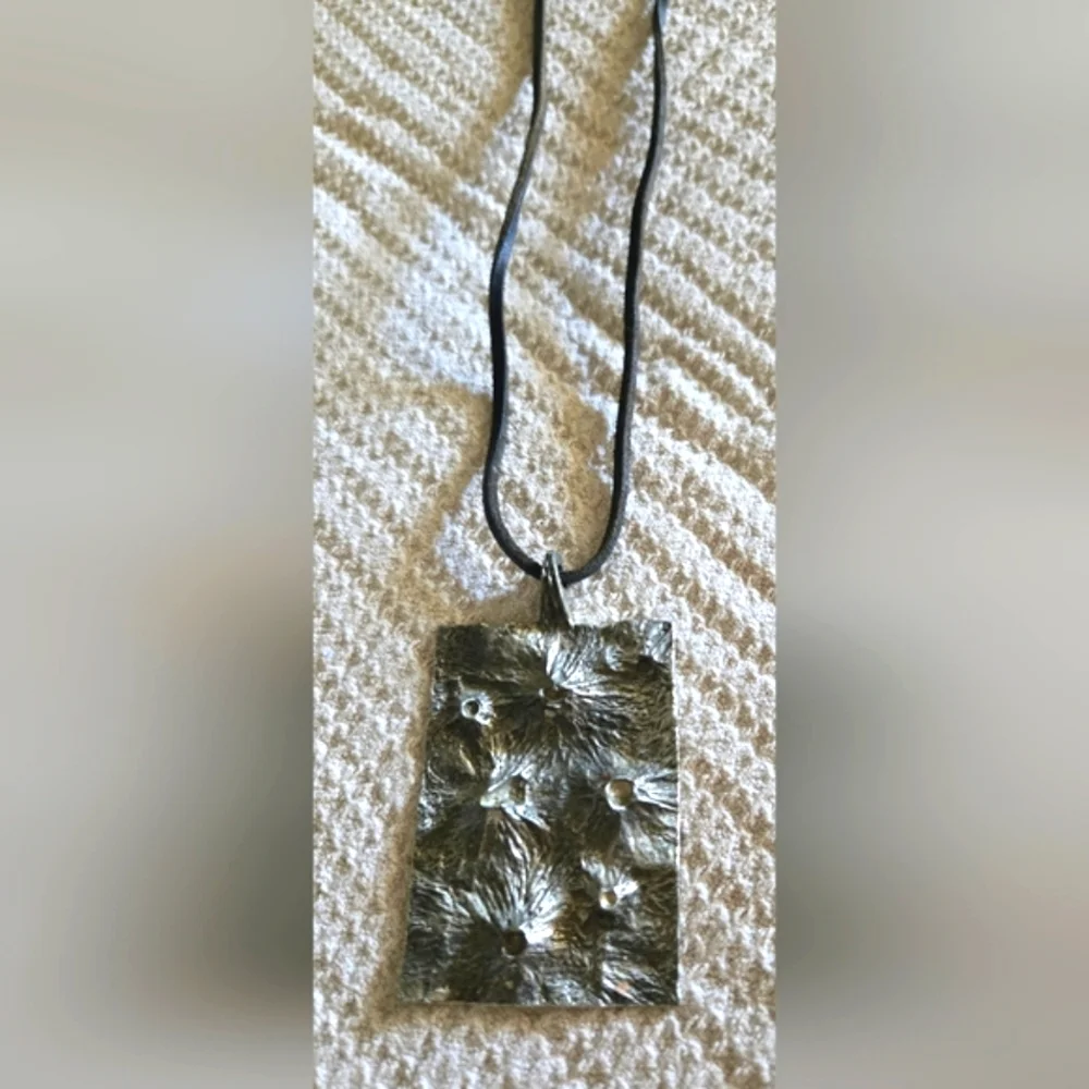 Artistic Vintage Textured Boho Metal Pendant On Genuine Leather Strap 14" - Picture 3 of 10